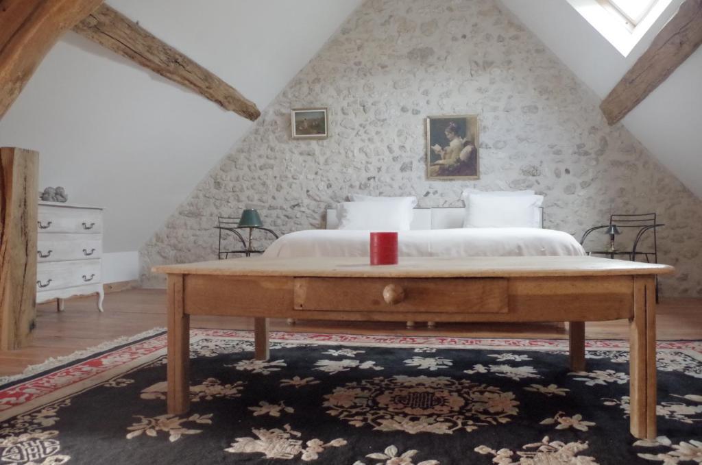 La Touche Bed and Breakfast Menetou-sur-Nahon Habitación foto